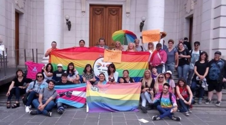 Santa Fe: aprobaron el cupo laboral travesti-trans en el empleo público