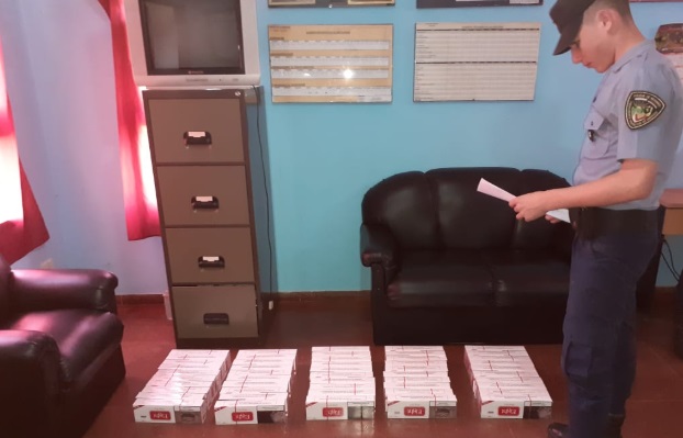 Secuestraron 50 cartones de cigarrillos sin avala aduanero en San Vicente