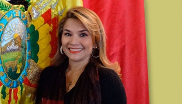 La senadora Jeanine Áñez asumió la presidencia de Bolivia tras la renuncia de Evo Morales