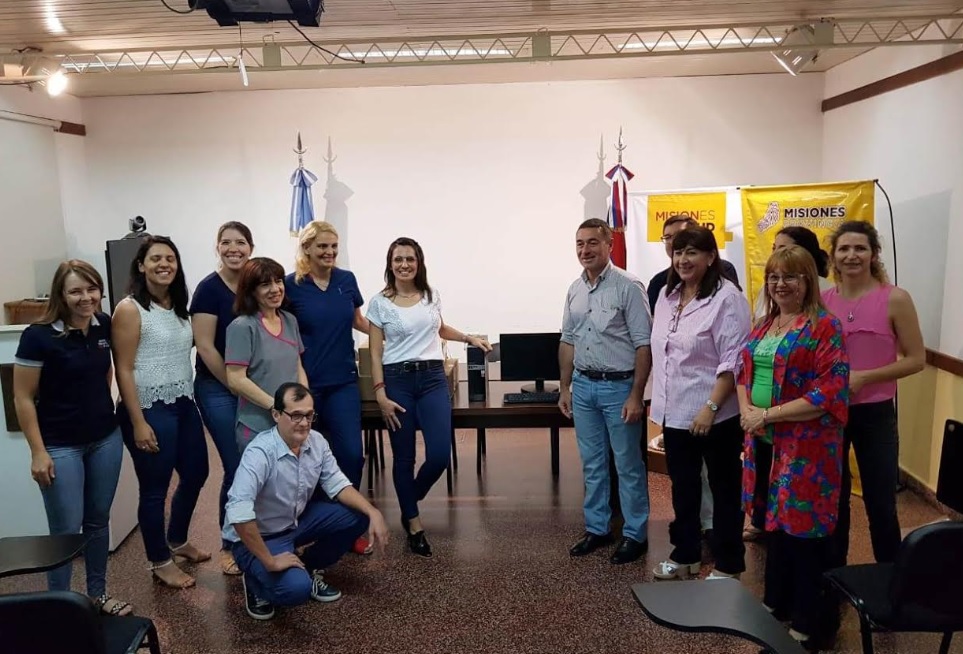 Entregaron 30 equipos informáticos para fortalecer centros de atención primaria
