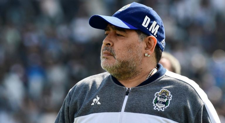 Alarma: ¿A Maradona lo tienen empastillado?