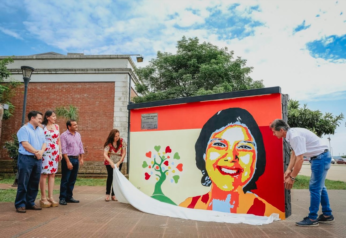 En homenaje y continuidad de su lucha descubrieron el mural pintado con el rostro de Stefy Vier