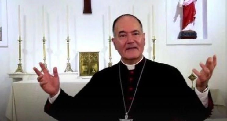 Polémica en San Luis: obispo prohibió la presencia de mujeres en los altares