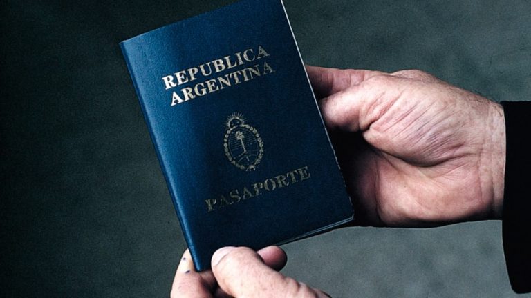 Prevén cambios en los pasaportes para menores y extranjeros