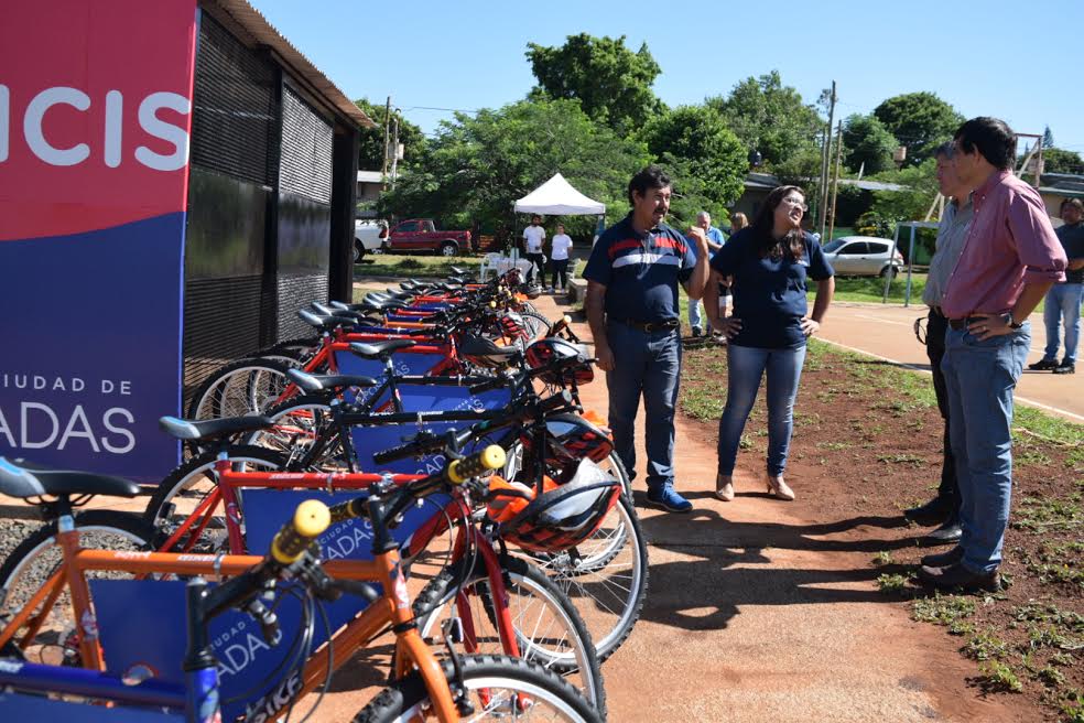 Inauguraron la nueva estación de eco bicis en la costanera oeste de Posadas