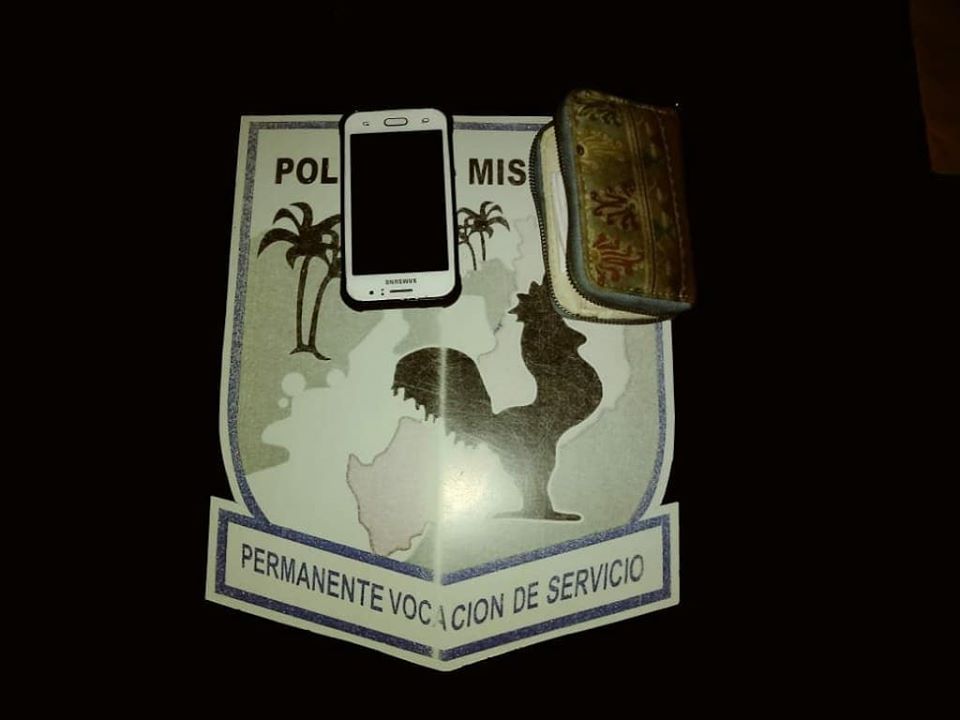 Recuperaron objetos extraviados de una mujer en Garupá 1 2 - 78909257 2449822018618240 1617240188365307904 o - 1