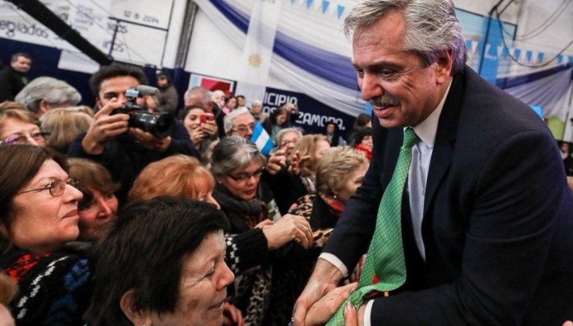 Adelantaron la fecha de pago del bono para jubilados: será el próximo viernes 27