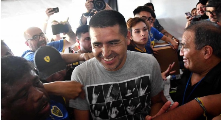 Riquelme prepara su primera participación como dirigente de Boca: asistirá al sorteo de la Libertadores