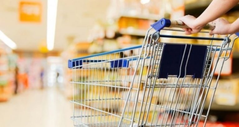 Indec: en octubre, las ventas en supermercados cayeron un 1,3%