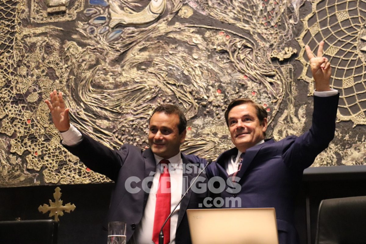 Rovira y Herrera Ahuad congelaron los sueldos políticos durante 180 días en la Provincia