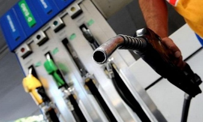 Combustibles: el aumento rondaría el 8% a partir del 1 de enero