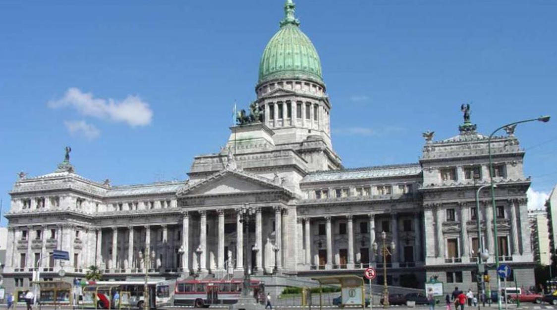 Emergencia económica: cuánto se ahorra el Estado con la Ley y en qué destinará los fondos