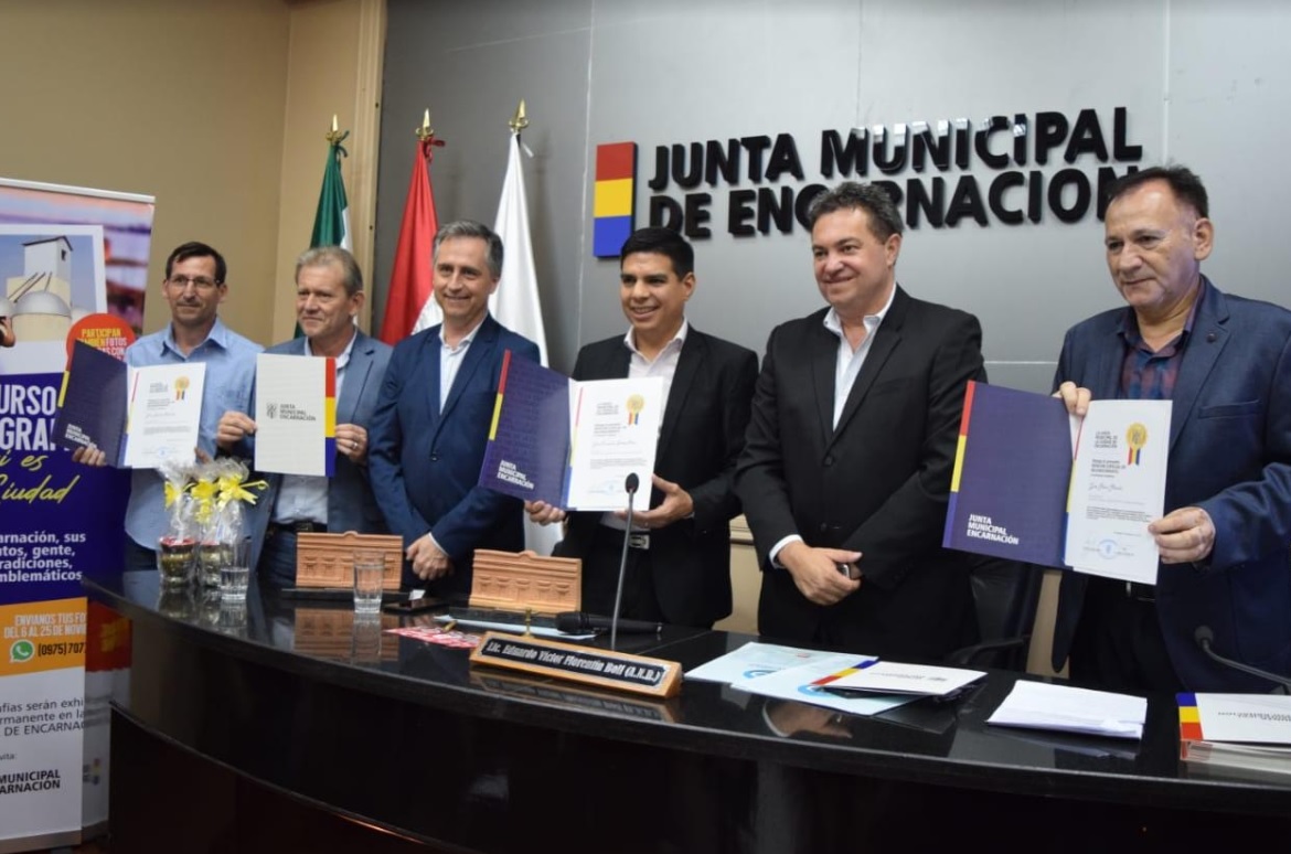 Posadas y Encarnación firmaron convenio de Cooperación y Asistencia Técnica
