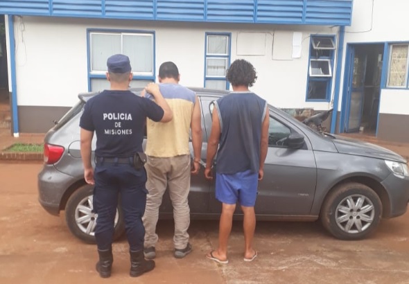 Automovilista y acompañante presos por intentar robarle un hombre con una pistola de juguete