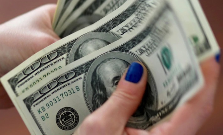 Rige el impuesto que encarece 30% el dólar: en casas de cambio de Posadas se vende entre $84,50 y $85,80