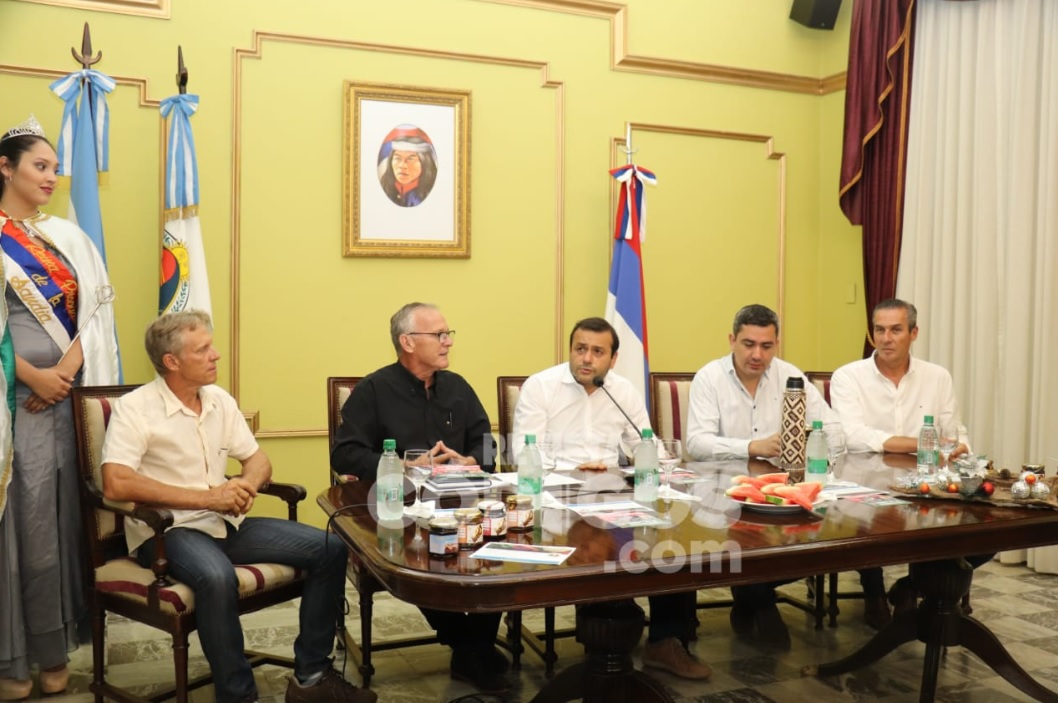 Presentaron la 10° edición de la Fiesta Provincial de la Sandía que tendrá lugar en Ruiz de Montoya