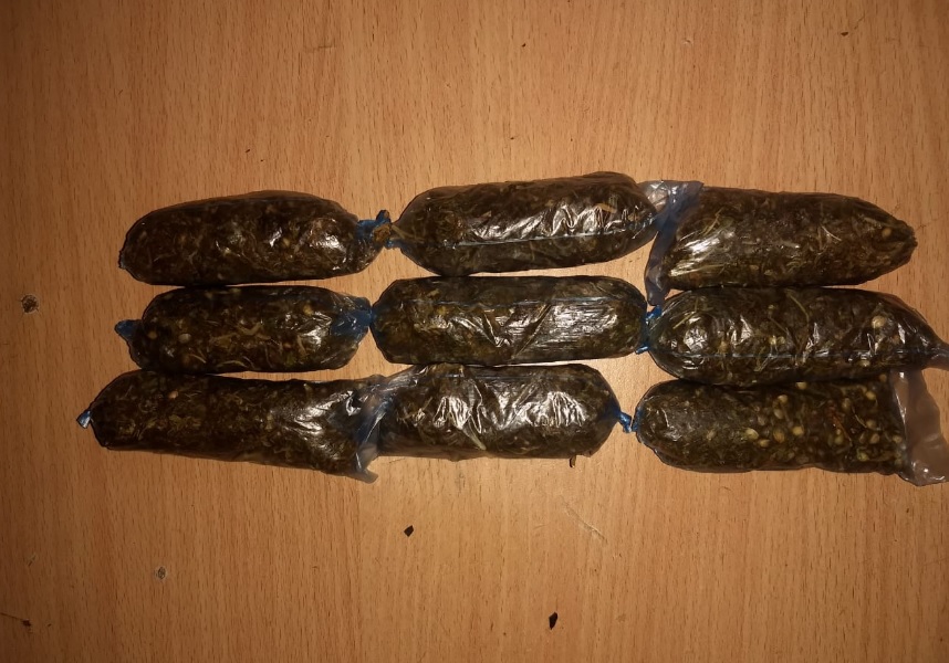 Incautaron una mochila que contenía marihuana fraccionada lista para su venta