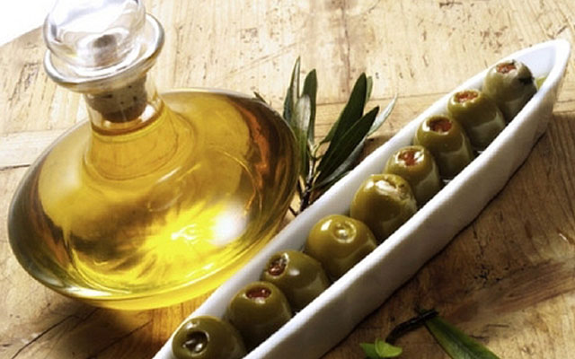 ANMAT prohibió la comercialización de varios aceites, pastas de maní, aceitunas y productos médicos