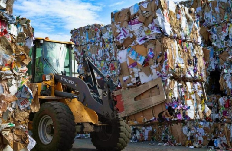 Ambiente: el Gobierno eliminará el decreto de Macri que habilitaba la importación de basura