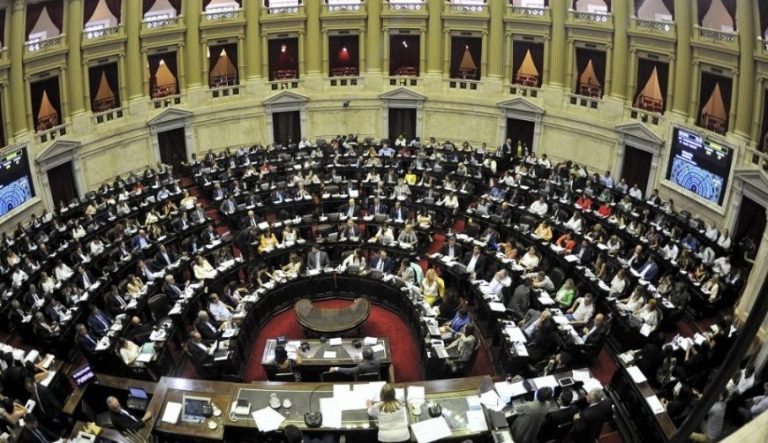 Diputados trata hoy la Ley de Sostenibilidad, que fortalece a Guzmán para renegociar la deuda externa