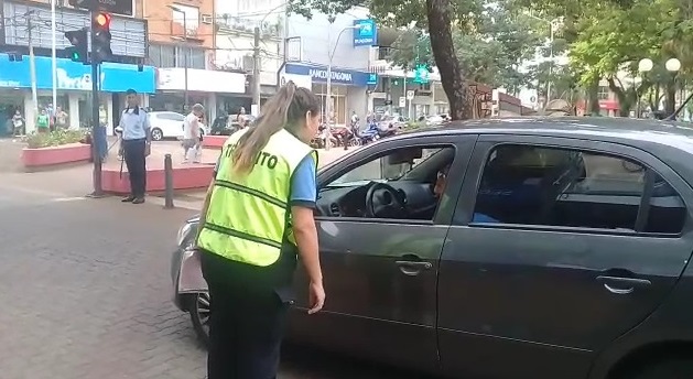 En Posadas concientizan a conductores sobre seguridad vial