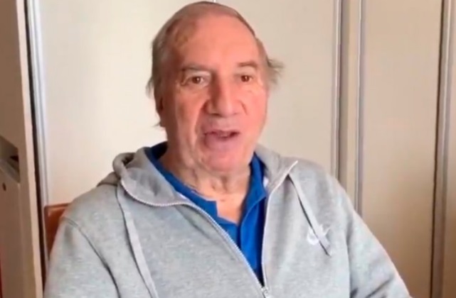 Bilardo reapareció con un saludo por Año Nuevo: «Hola mundo”