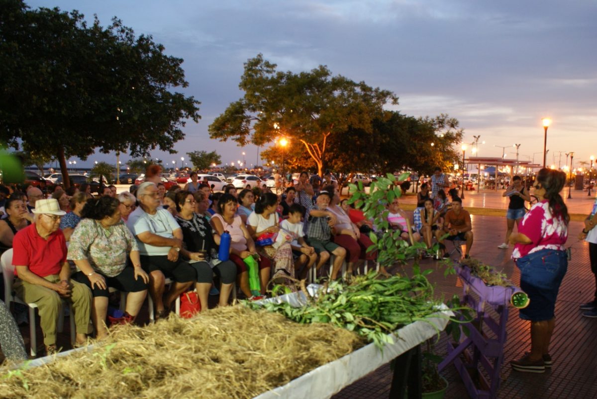 Más de 200 personas se capacitaron en el curso de huertas y arreglo floral