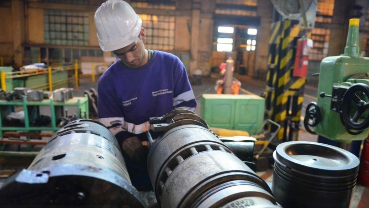 Según indicó el Indec, los salarios aumentaron un 3,2% en octubre