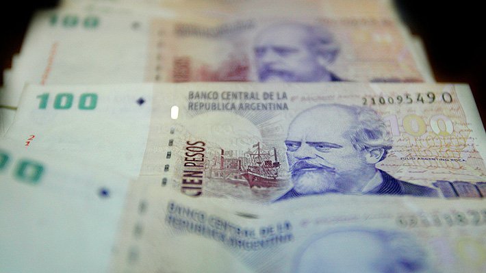 El peso argentino fue la peor moneda del mundo en los últimos dos años