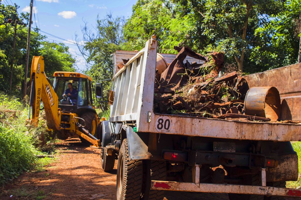 Oberá: intensifican los operativos de limpieza en los barrios