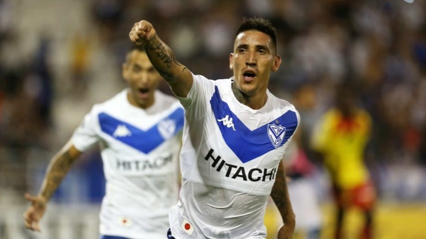 Vélez visita hoy a Aucas en Ecuador por la Sudamericana: hora, TV y formaciones