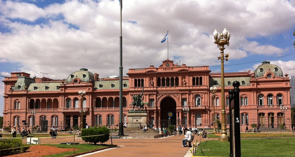 Día clave en el mercado financiero: Gobierno e inversores atentos a una nueva licitación