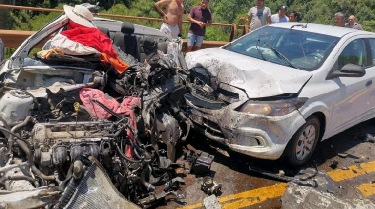 Trágico choque en Caraguatay: dejó un saldo de tres víctimas fatales y siete heridos