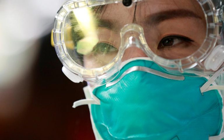 Primera muerte por coronavirus en Europa: falleció chino en París