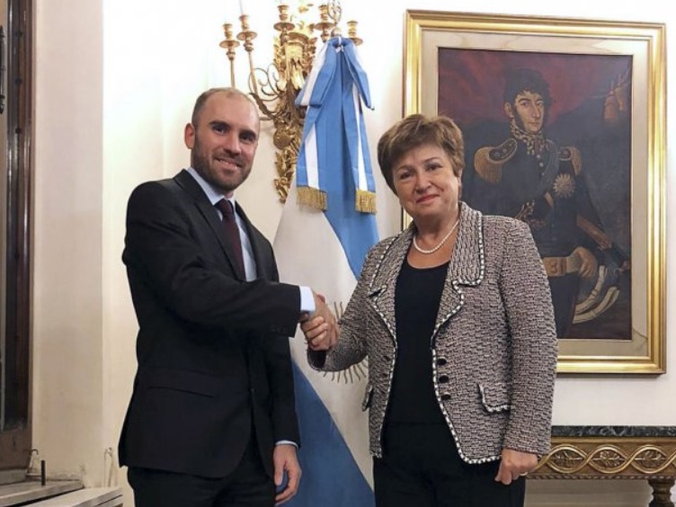 Guzmán confirmó un "acercamiento muy constructivo" con el FMI
