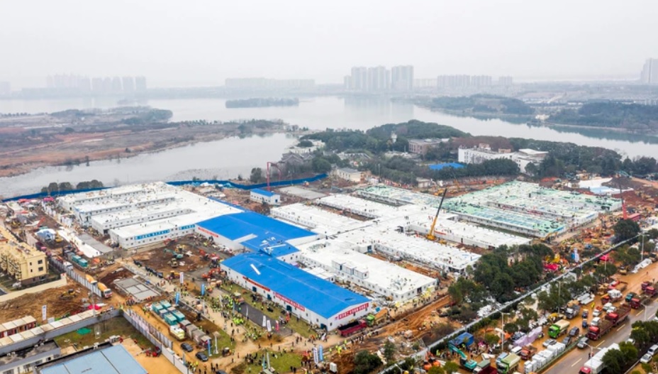 China terminó en 10 días la construcción de un hospital y comenzará a recibir pacientes con coronavirus
