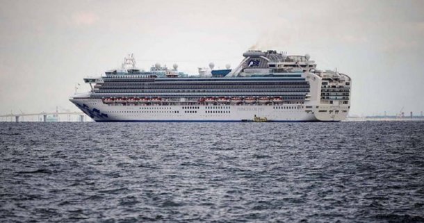Un pasajero argentino del crucero varado en Japón contrajo coronavirus