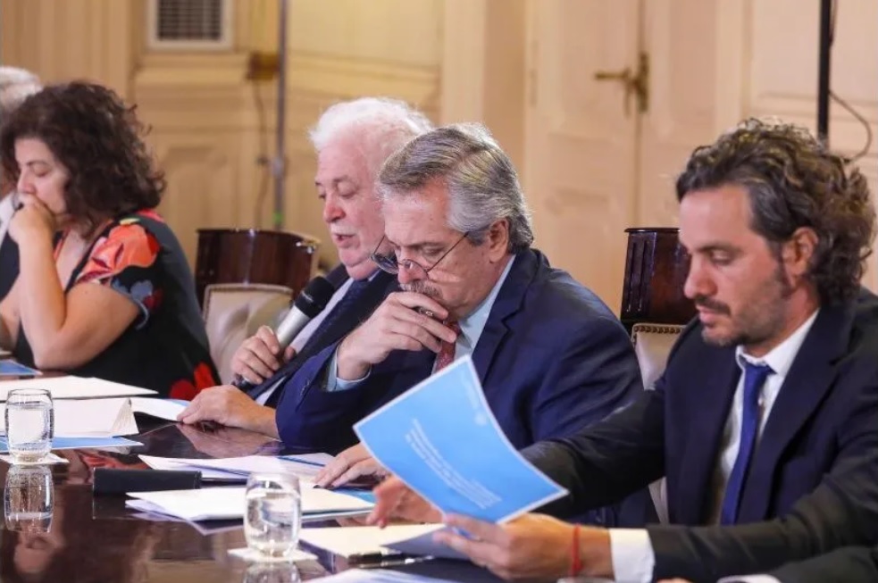 El Gobierno crea un Fondo de $1.700 millones contra el coronavirus