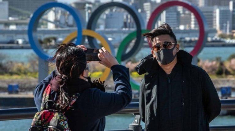 Japón: más de 50.000 personas visitan la llama olímpica en medio de la pandemia por coronavirus