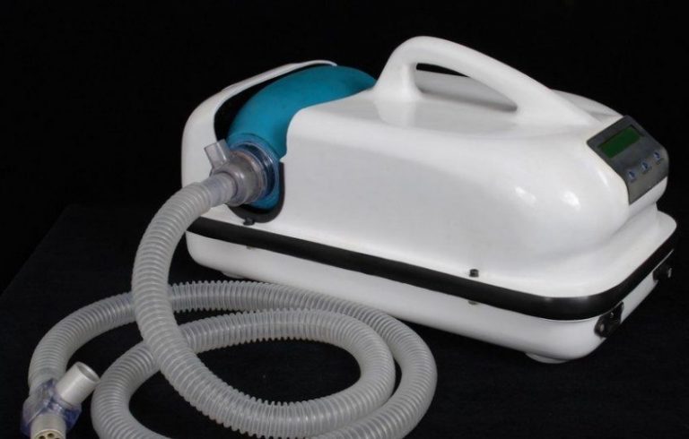 Ingeniero correntino fabricó un respirador portátil y lo ofrece para asistir en la pandemia