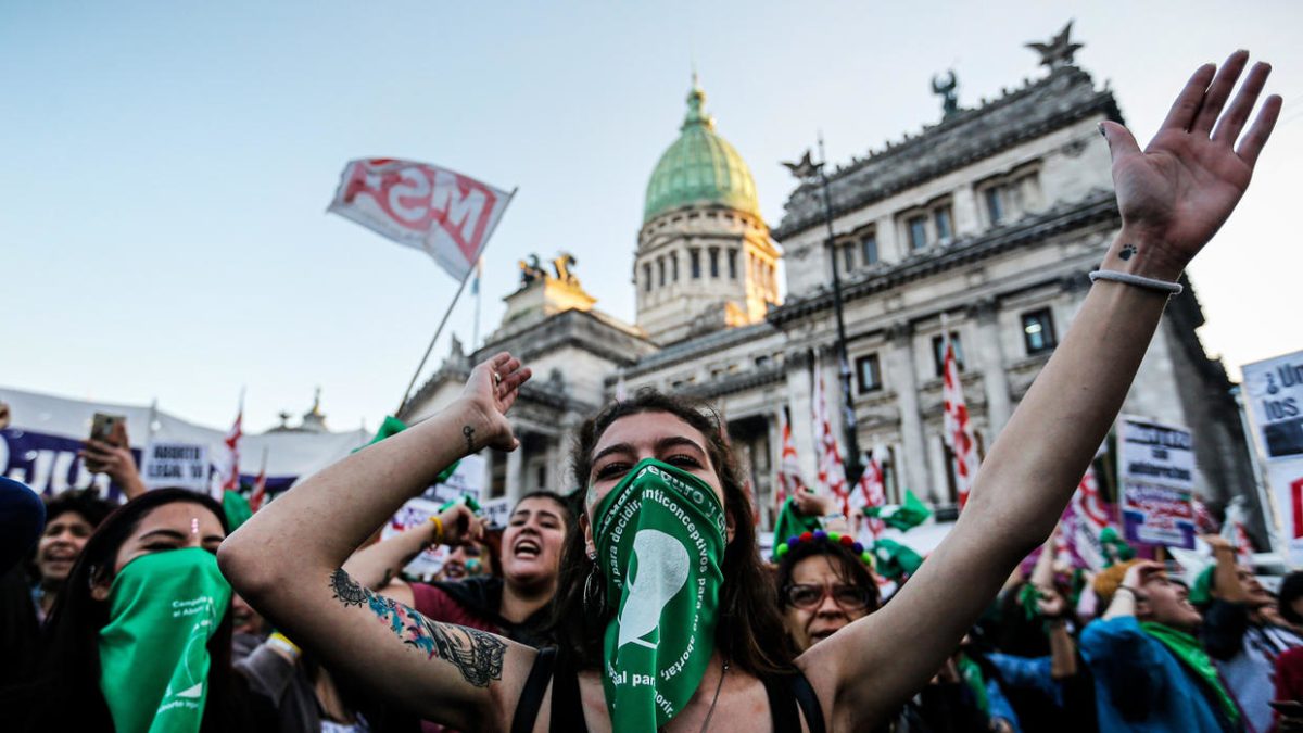 Aborto: el proyecto del Gobierno permitirá hacerlo hasta la semana 14 de gestación