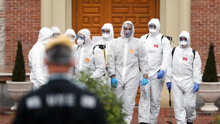 Coronavirus: España confirma 655 muertos en un día y supera las 4.000 víctimas fatales