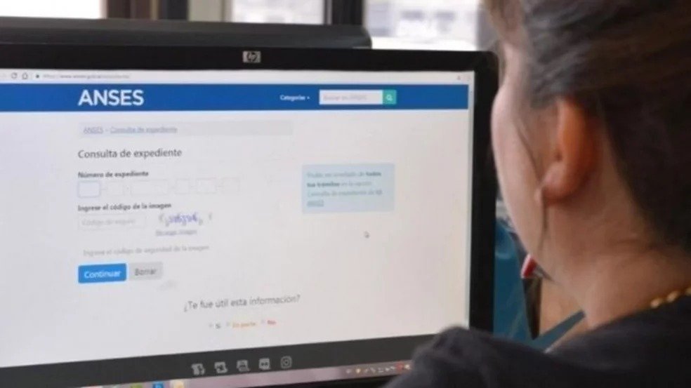 Ingreso Familiar de Emergencia: en 8 horas, se anotaron casi 520.000 personas