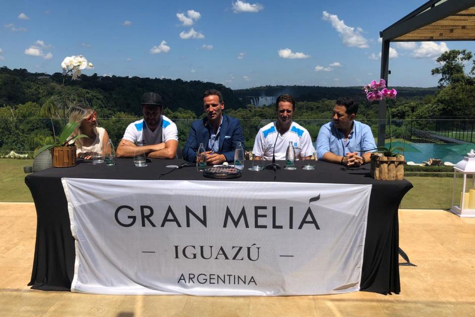 Nalbandian, Acasuso y una exhibición sin precedentes con las Cataratas de fondo
