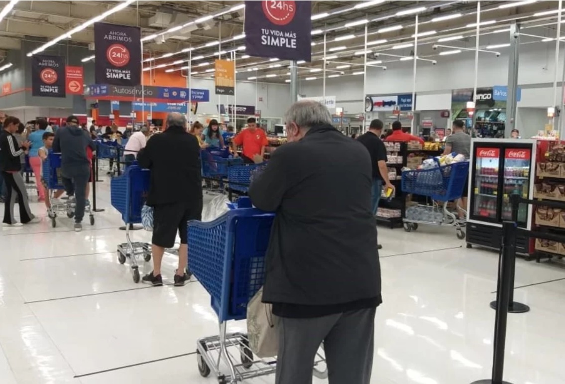 Coronavirus: desde este viernes comienzan a regir precios máximos de productos esenciales