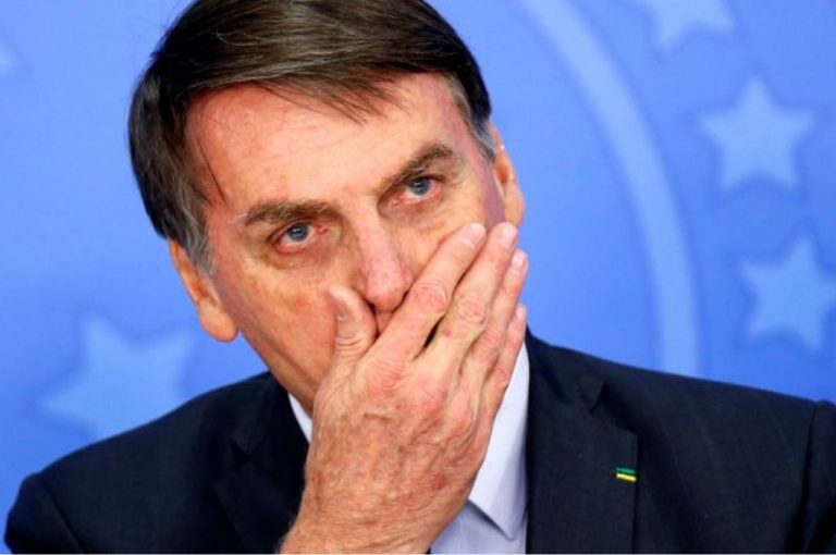 Brasil: Bolsonaro boicotea la vacuna y anunció que no comprará las jeringas