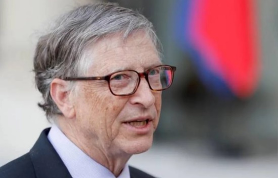 Desmienten que Bill Gates financia vacuna contra coronavirus para "implantar un chip"