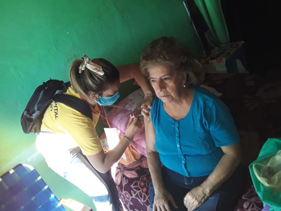 Promotores de Salud continúan con las inmunizaciones a grupos de riesgo