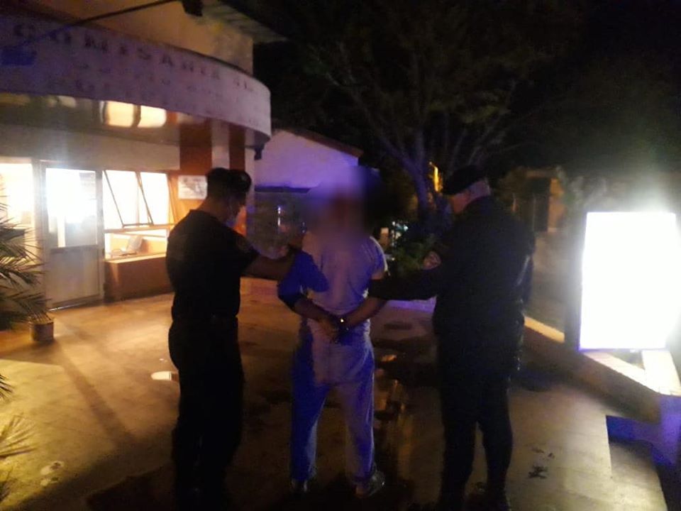 Oberá: un hombre amenazó de muerte a su vecino con un machete y terminó detenido