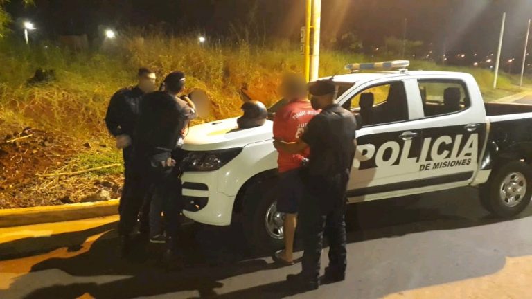 En Posadas arrestaron a tres hombres y secuestraron motocicletas durante un operativo nocturno